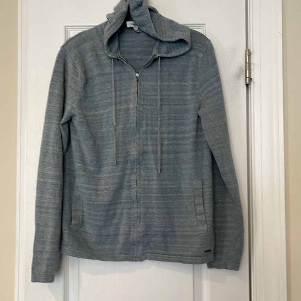 calvin klein men’s zip up jacket XS looks more like size S  109% cotton